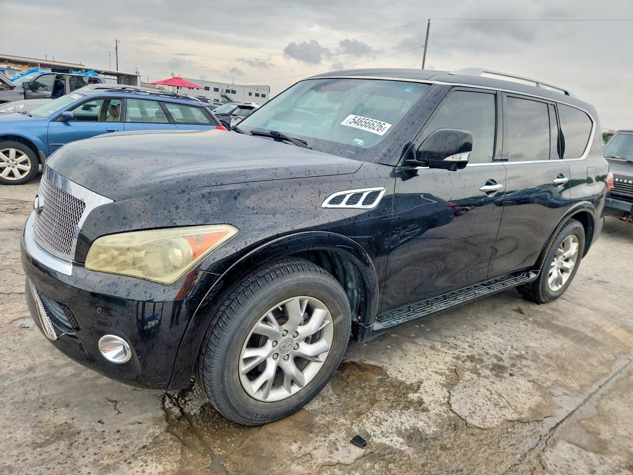 Salvage INFINITI Qx Image