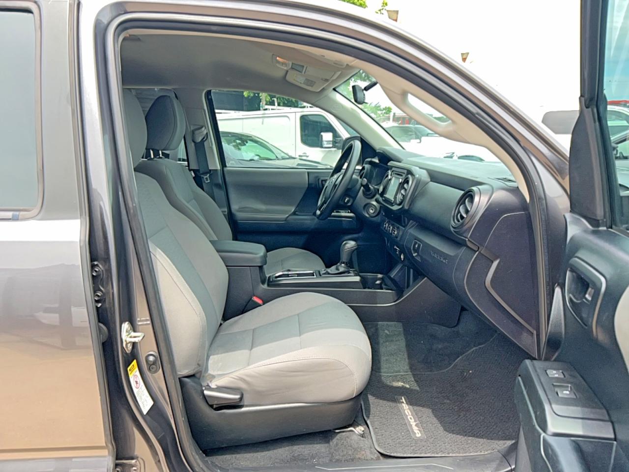 Toyota Tacoma Sr