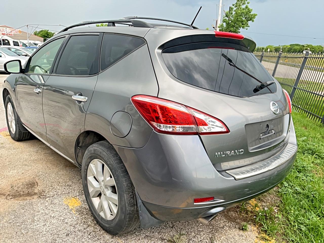 Nissan Murano S