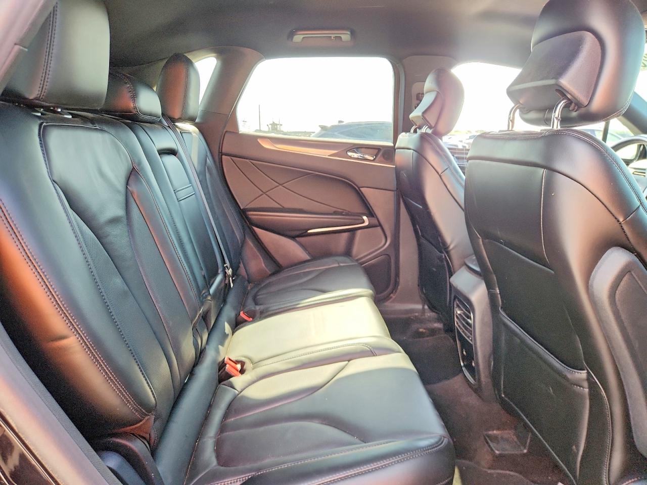 Lincoln MKC Select
