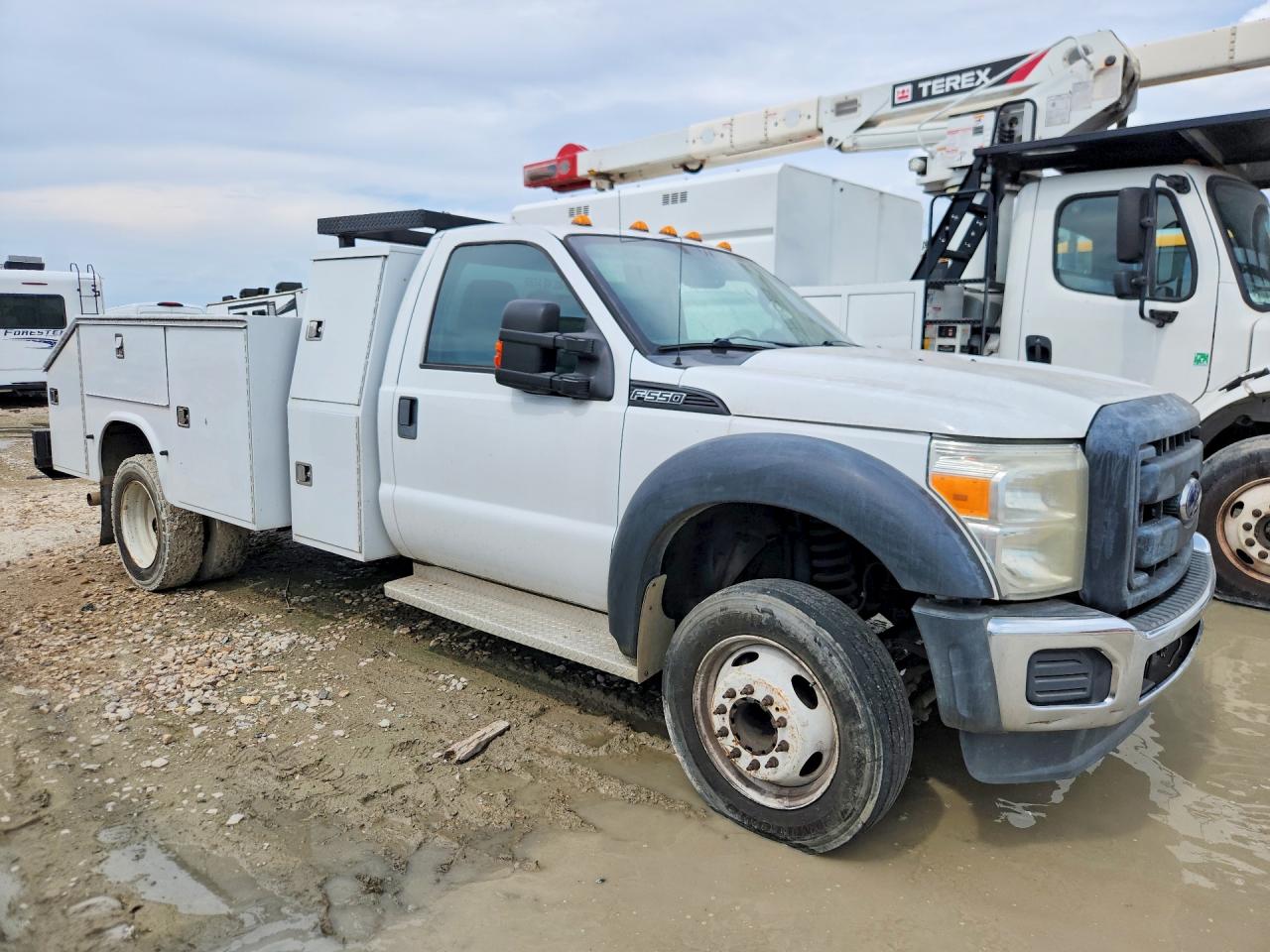 Ford F-550 Super Duty