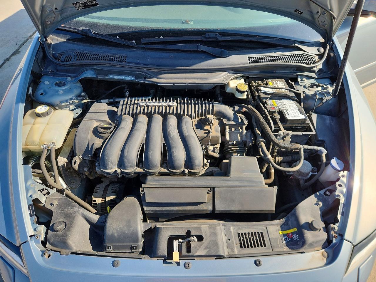Volvo V50 2.4i