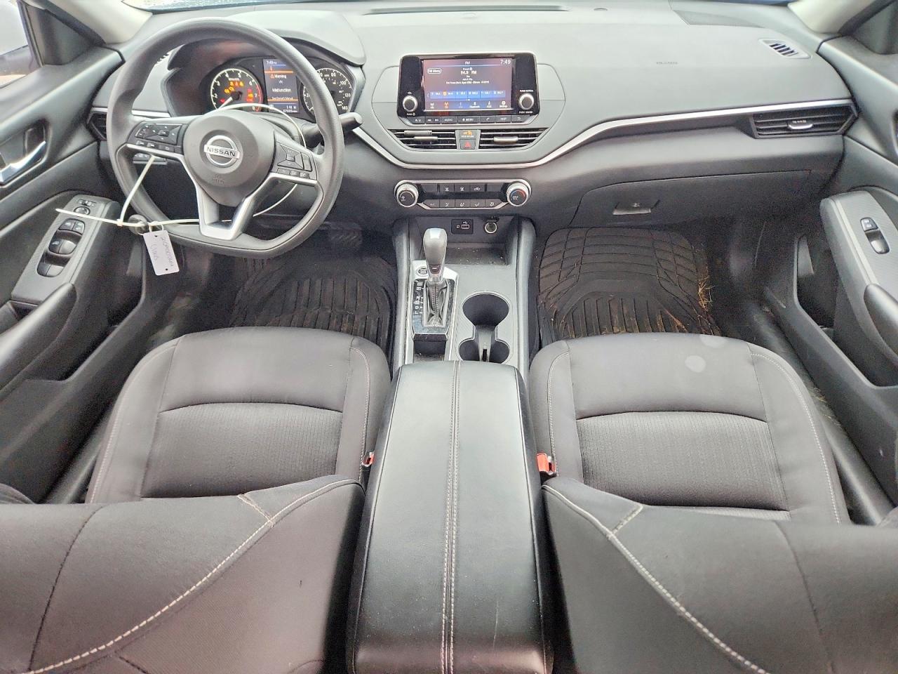 Nissan Altima S