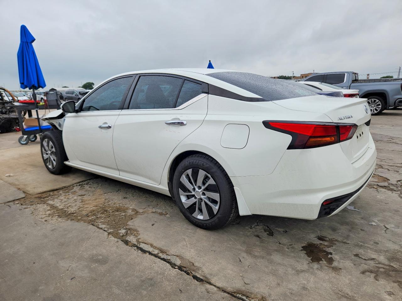 Nissan Altima S