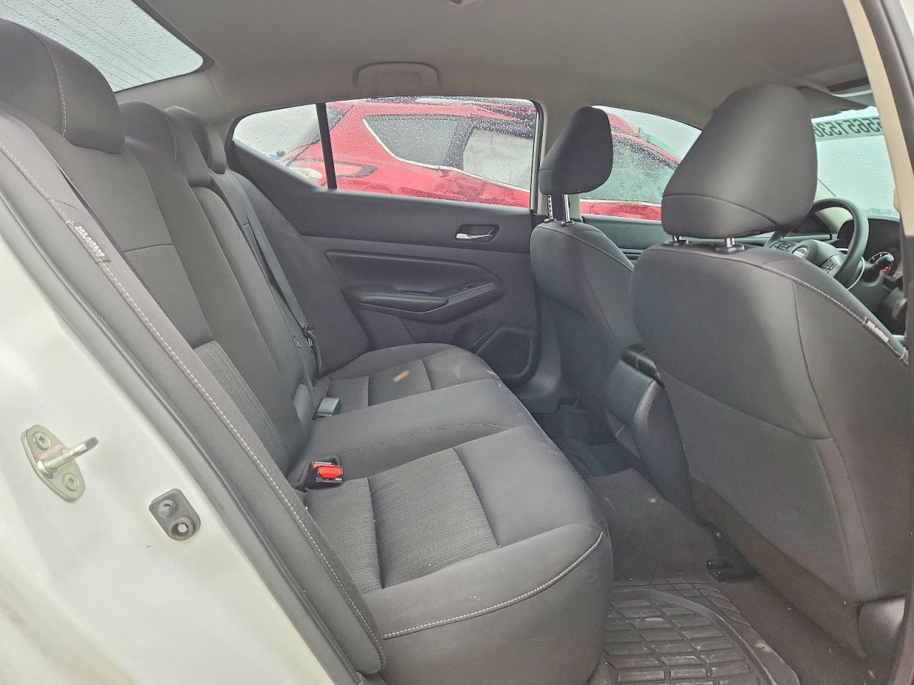 Nissan Altima S