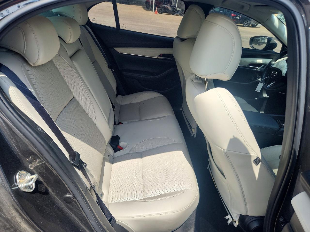 Mazda 3 Premium Plus