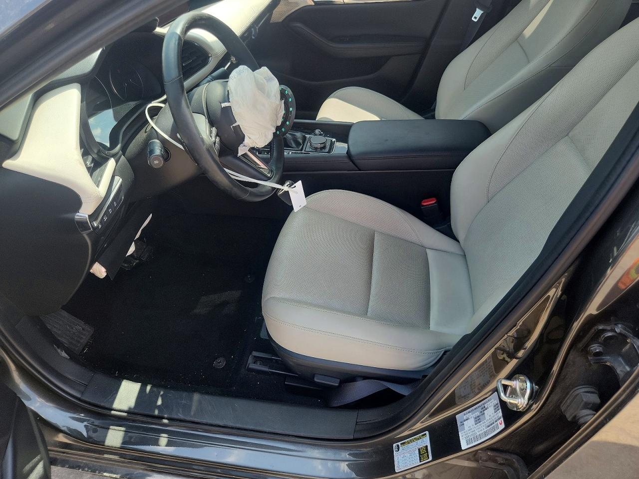 Mazda 3 Premium Plus