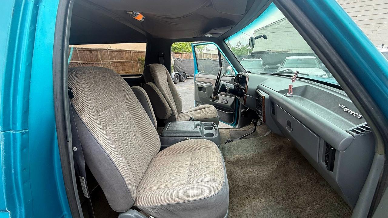 Ford Bronco U100