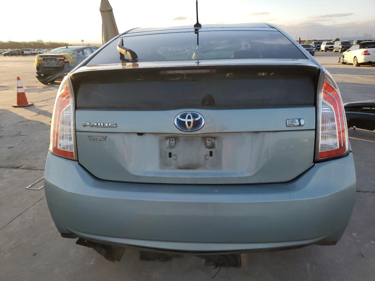 Toyota Prius Three