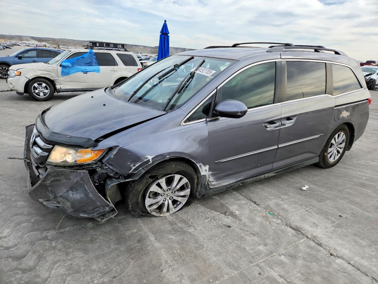 Salvage Honda Odyssey Image