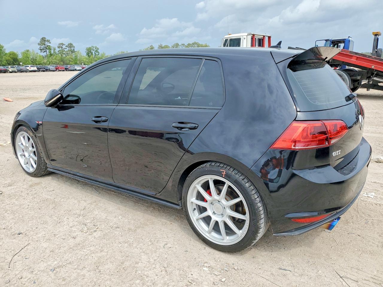 Volkswagen GTI S