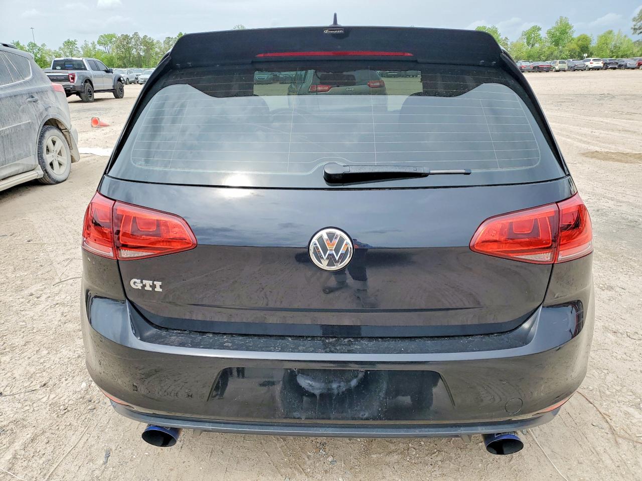 Volkswagen GTI S
