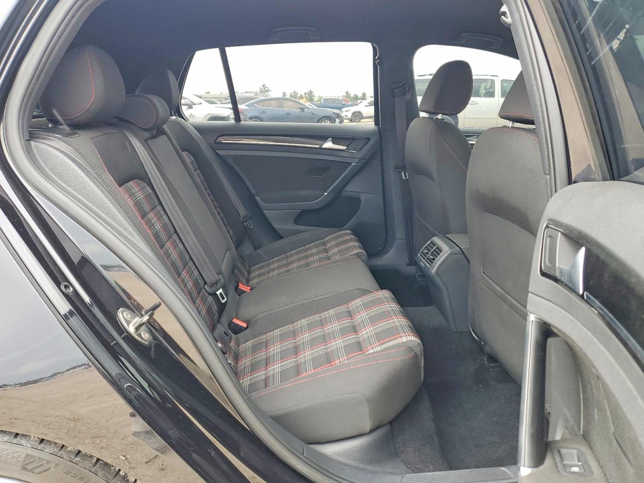 Volkswagen GTI S