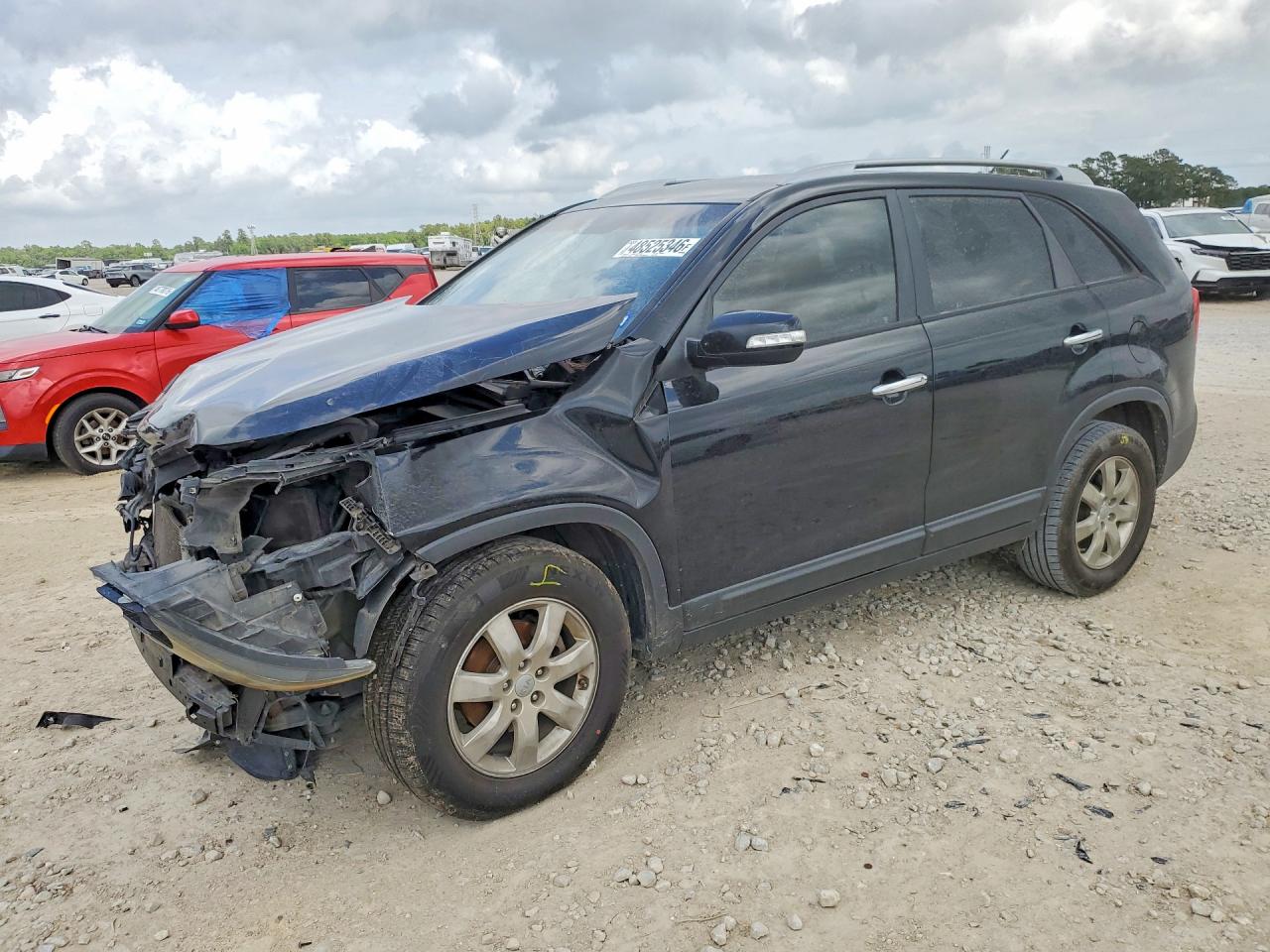 Salvage Kia Sorento Image