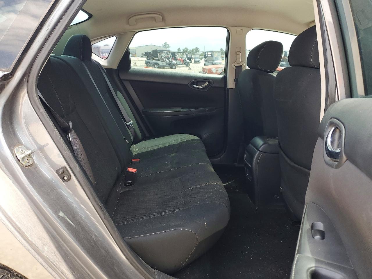 Nissan Sentra S