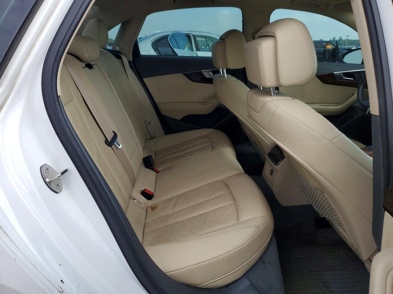 Audi A4 Premium