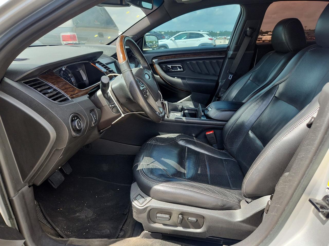 Ford Taurus Limited