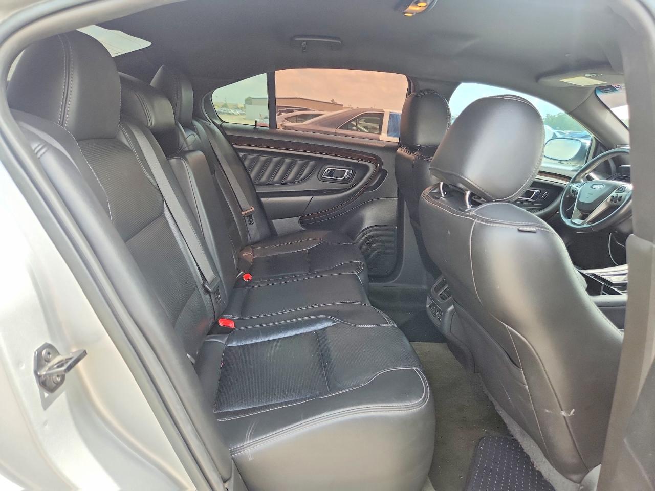 Ford Taurus Limited