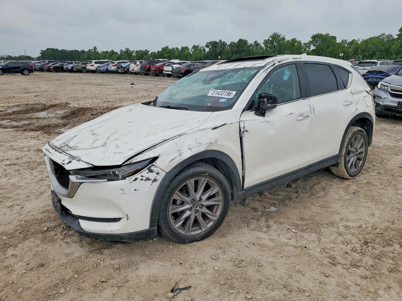 Salvage Mazda Cx Image