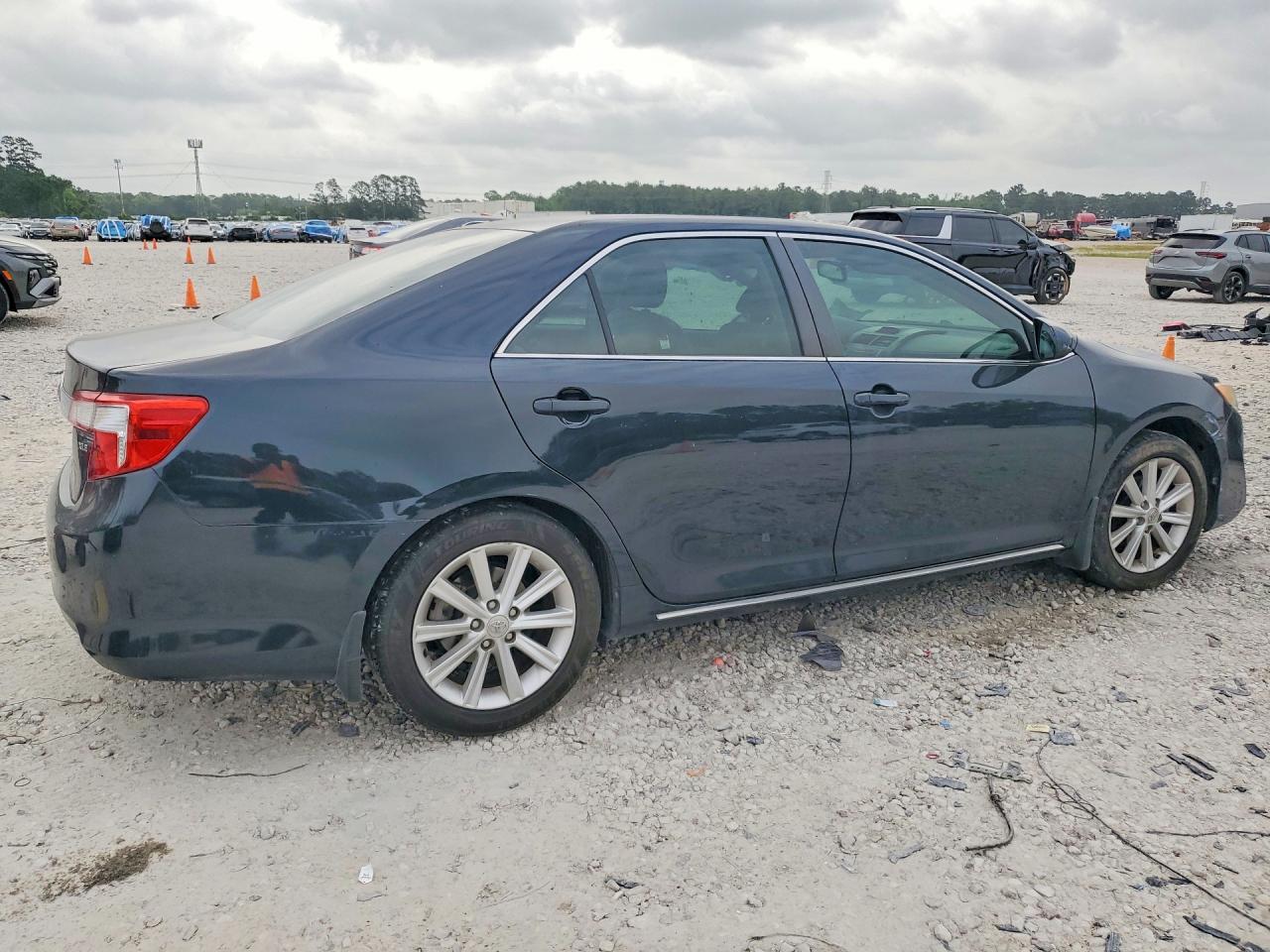 Toyota Camry Xle