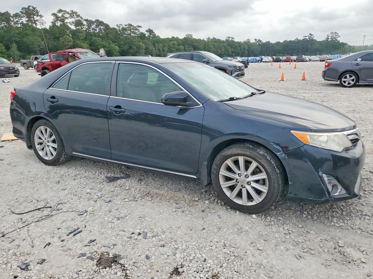Toyota Camry Xle