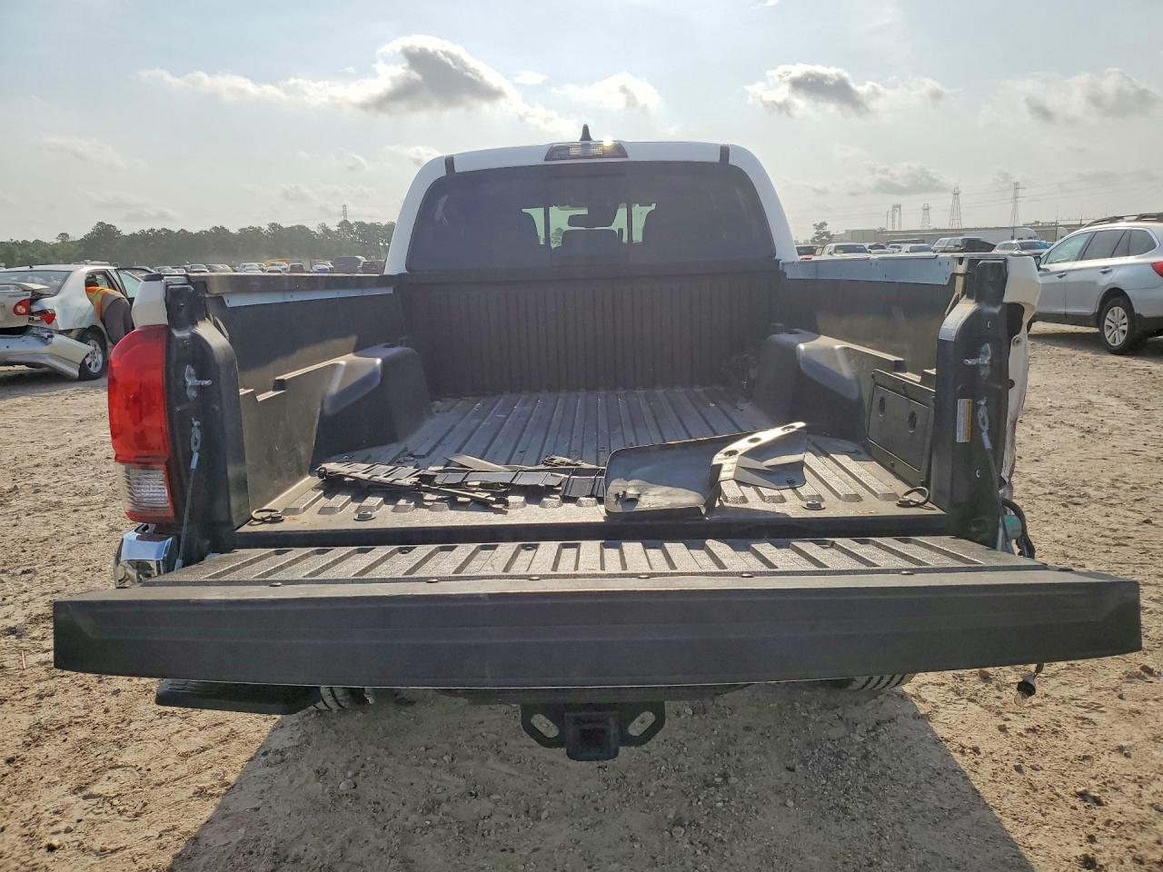 Toyota Tacoma Sr5 V6
