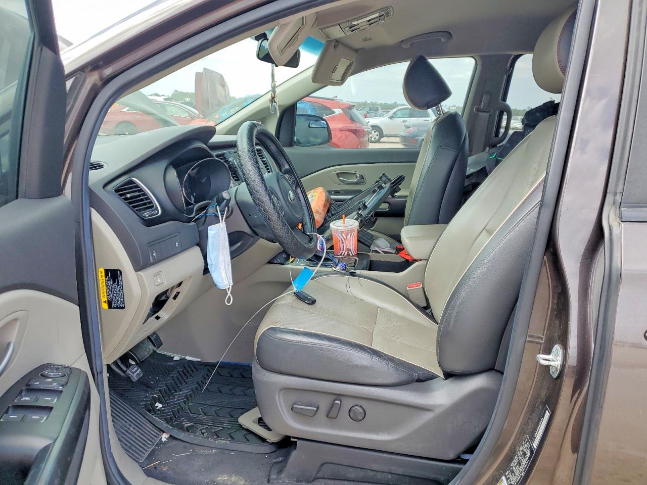 Kia Sedona Lx