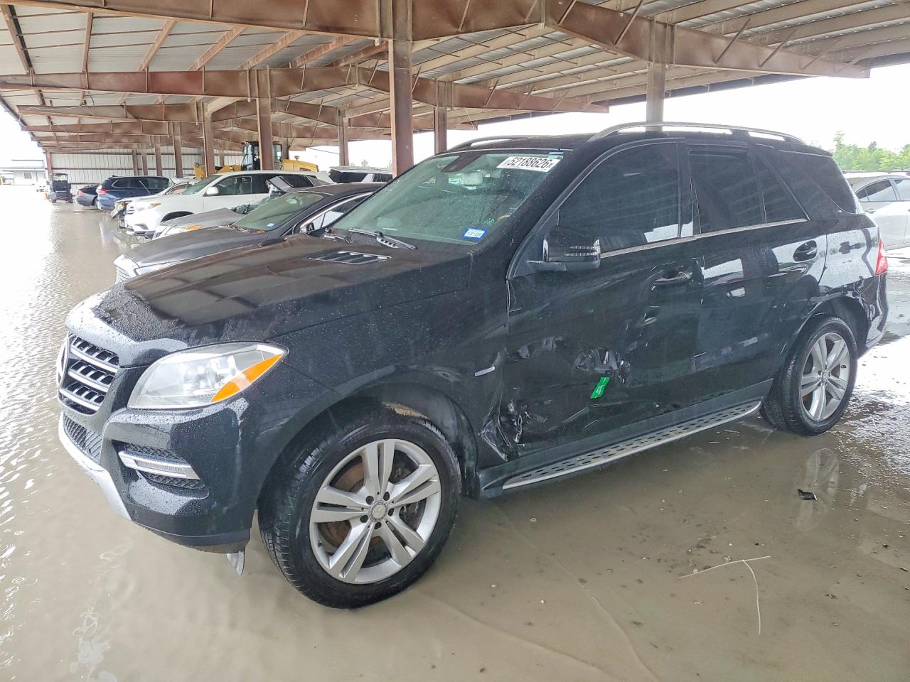 Salvage Mercedes-Benz M-Class Image