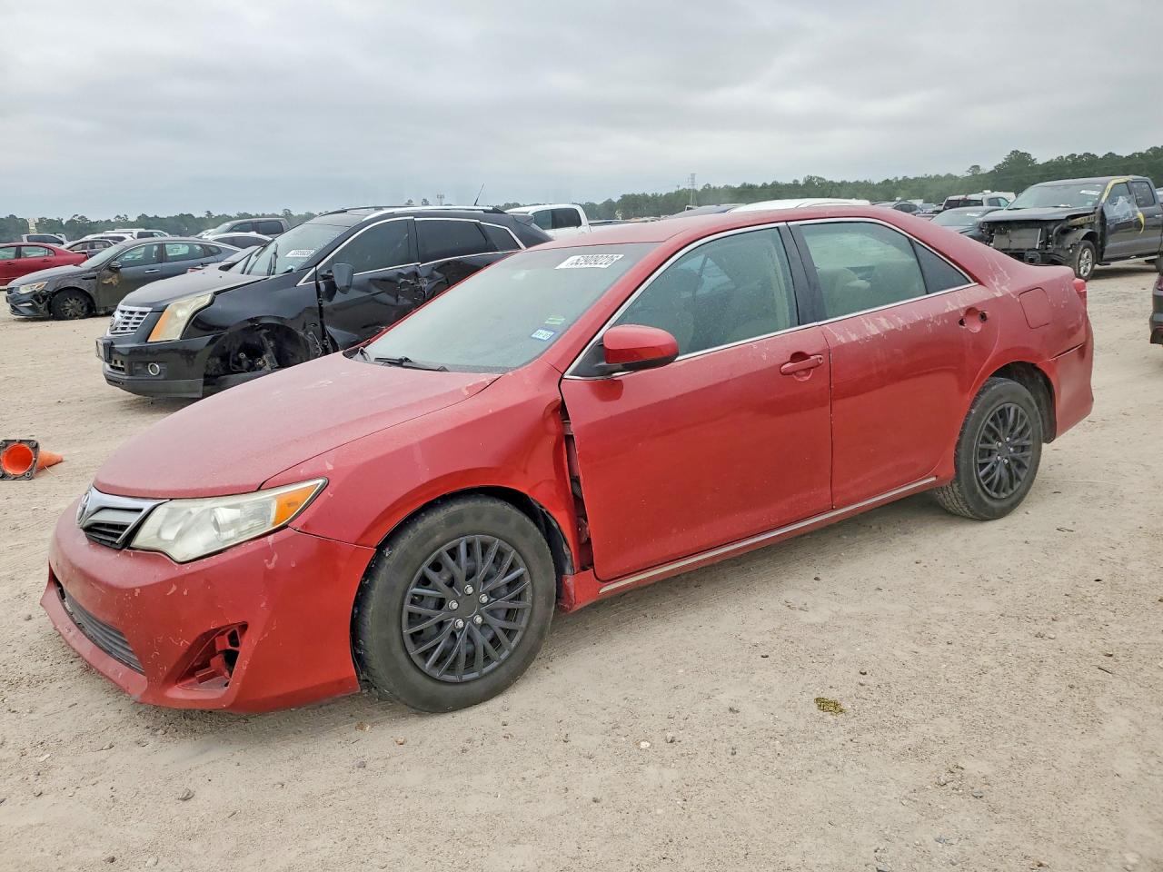 Salvage Toyota Camry Image