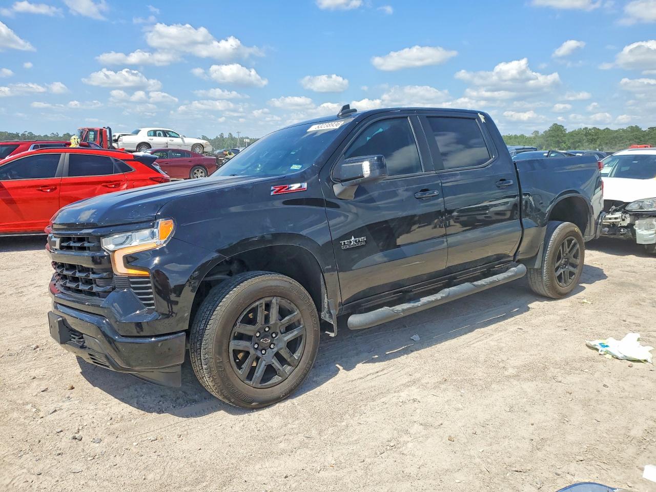 Salvage Chevrolet Silverado Image