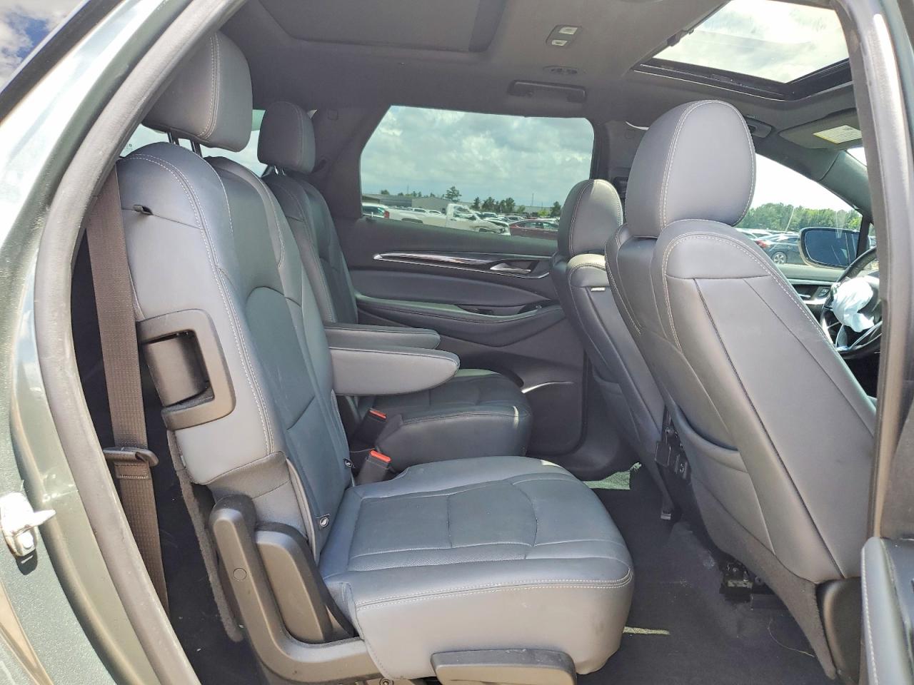 Buick Enclave Essence