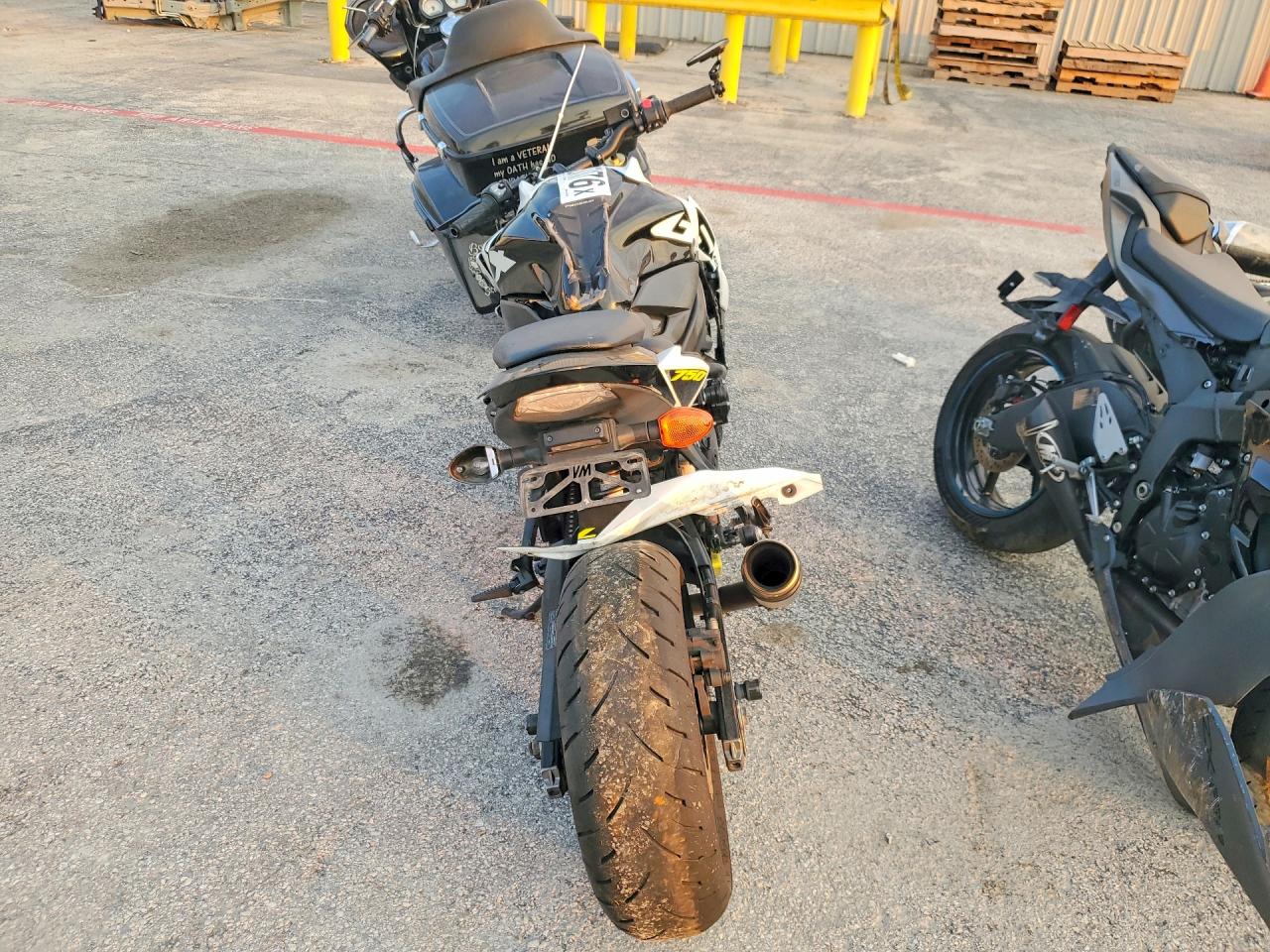 Suzuki Gsxr750 M