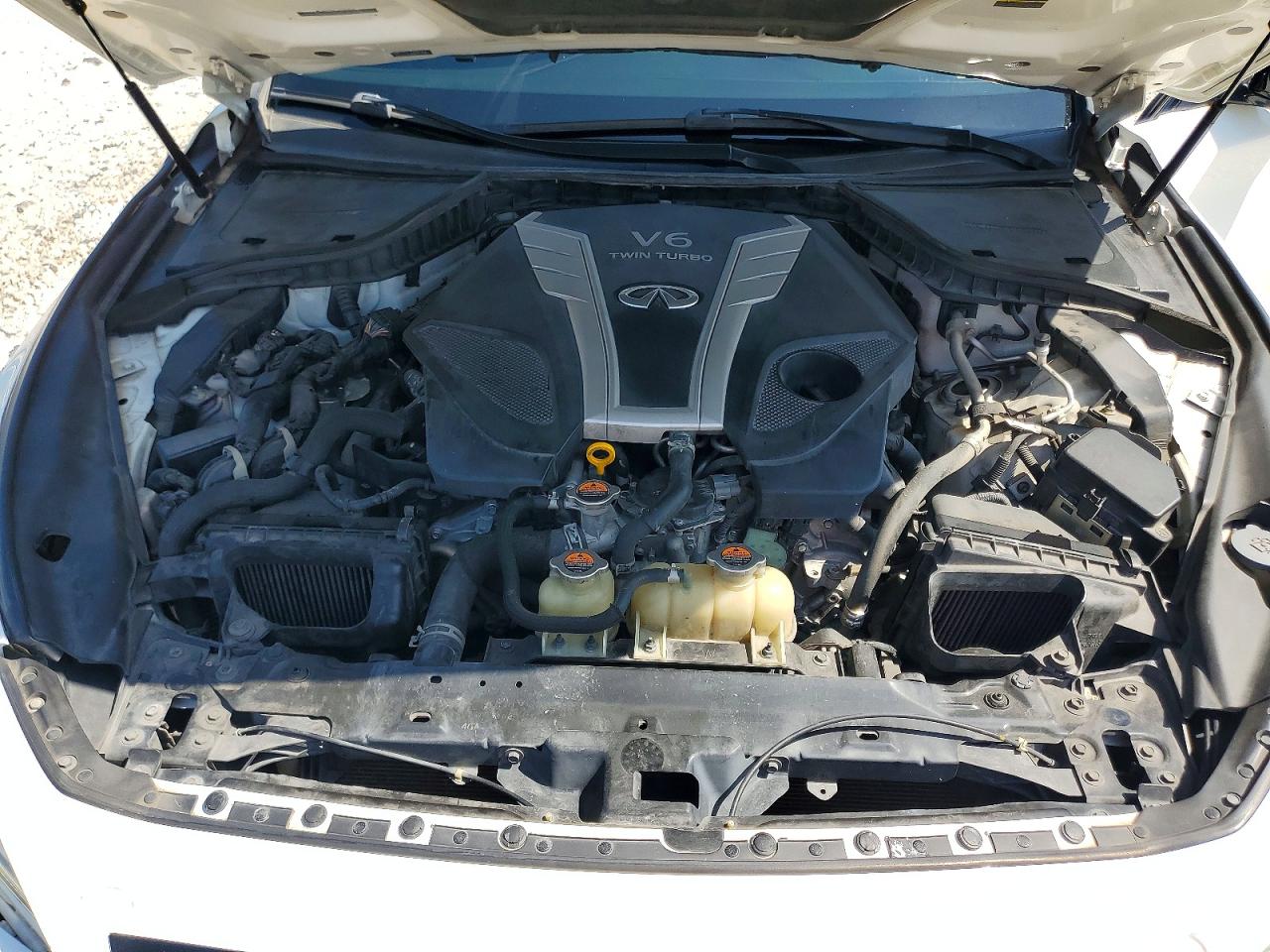 INFINITI Q50 3.0t Luxe