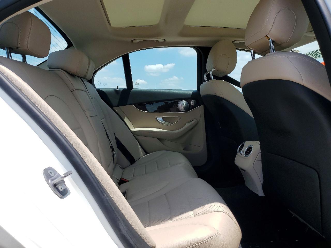 Mercedes-Benz C-Class 300