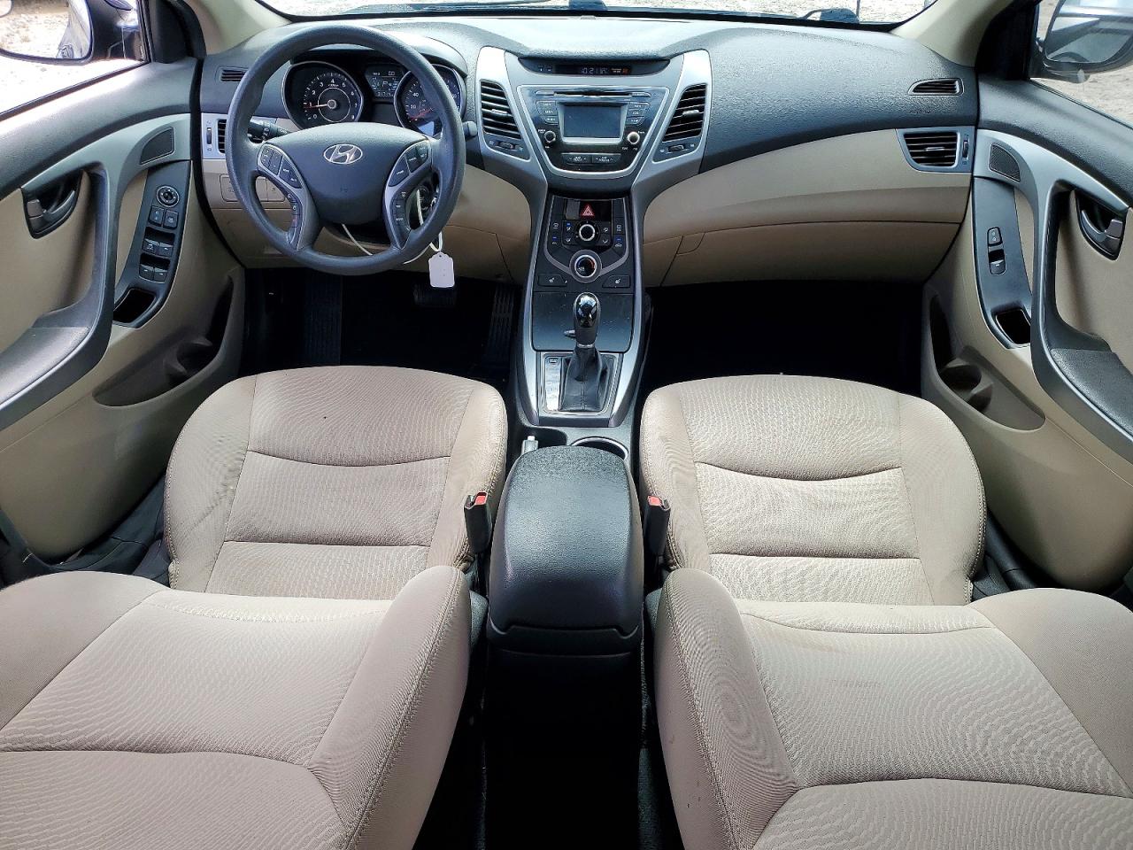 Hyundai ELANTRA Se
