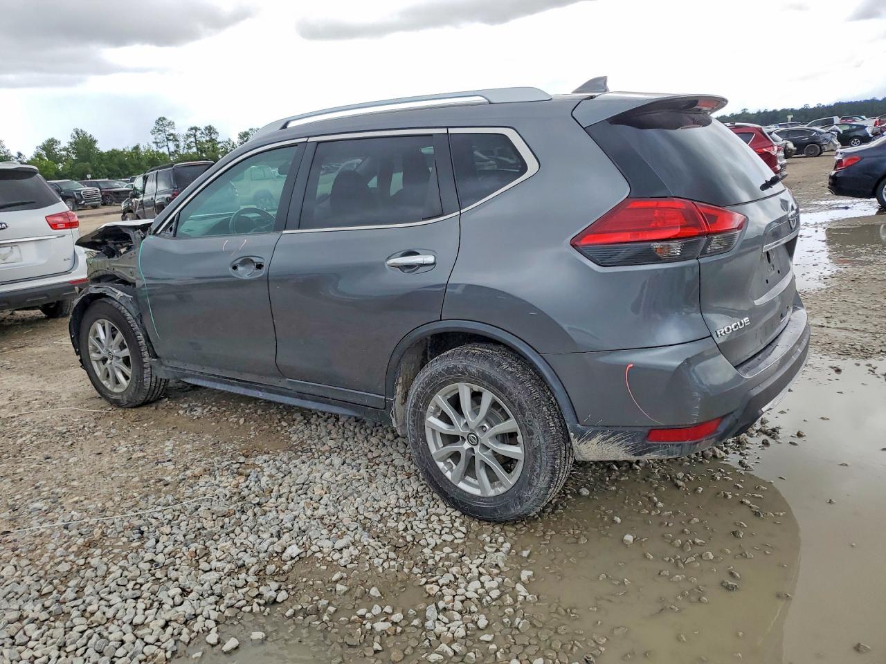 Nissan Rogue Sv