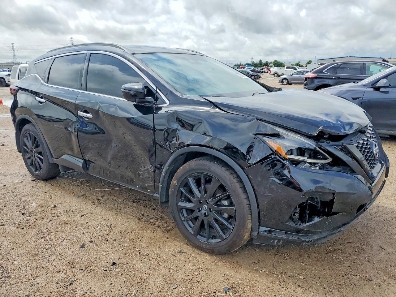 Nissan Murano Sv