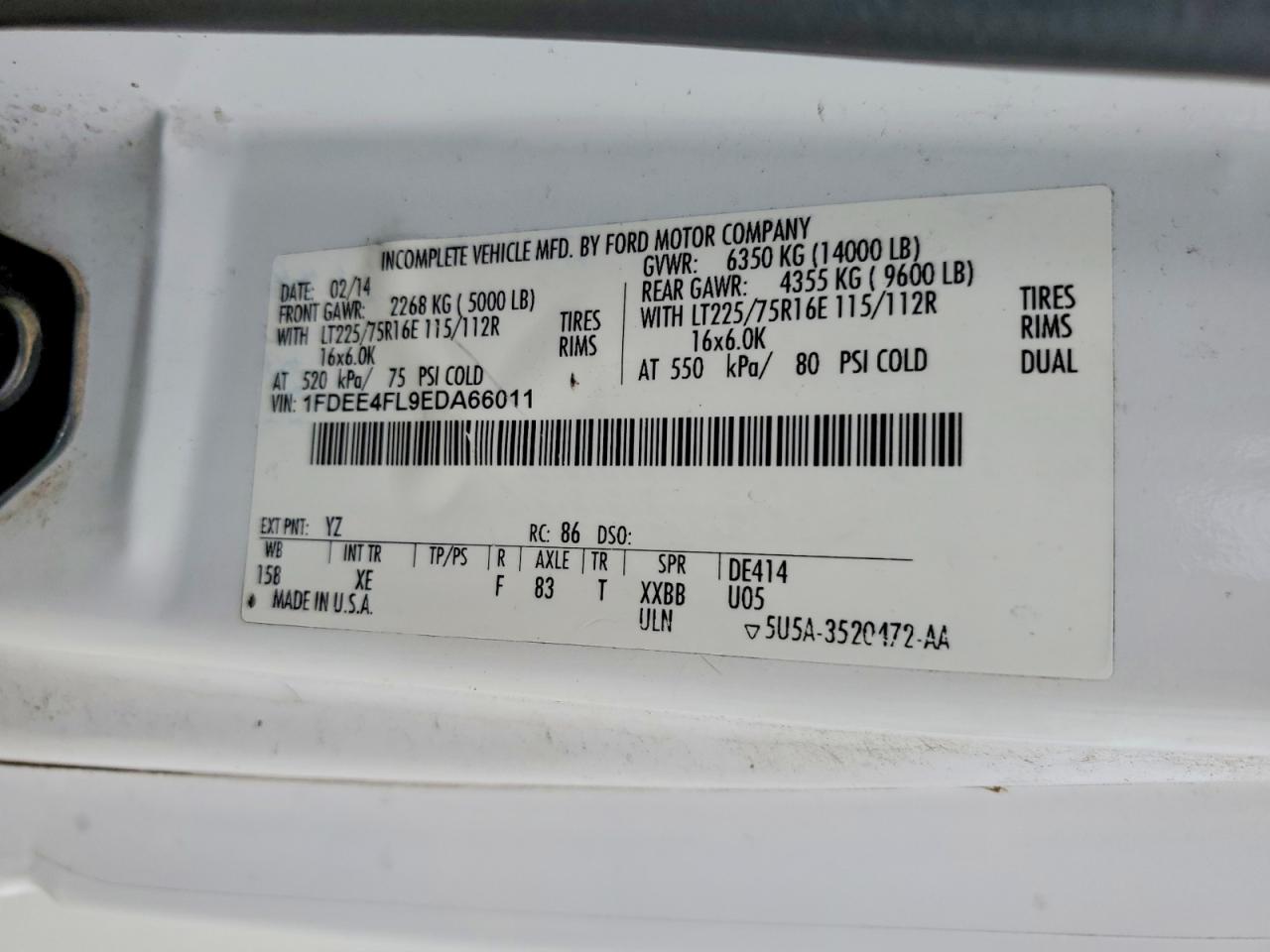 Ford Econoline E450 Super Duty Cutaway Van