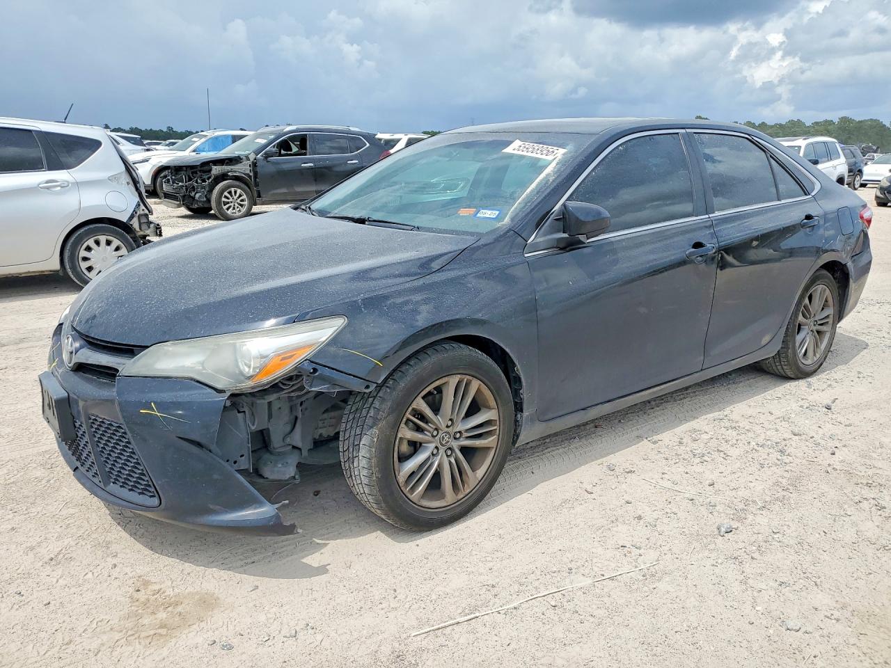Salvage Toyota Camry Image