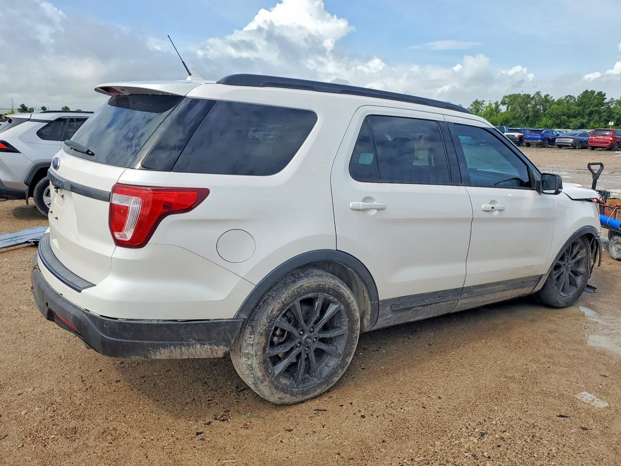 Ford Explorer Xlt