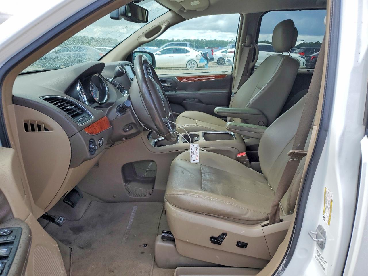 Chrysler Minivan Touring L