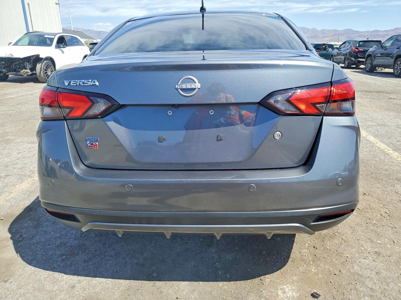 Nissan Versa S
