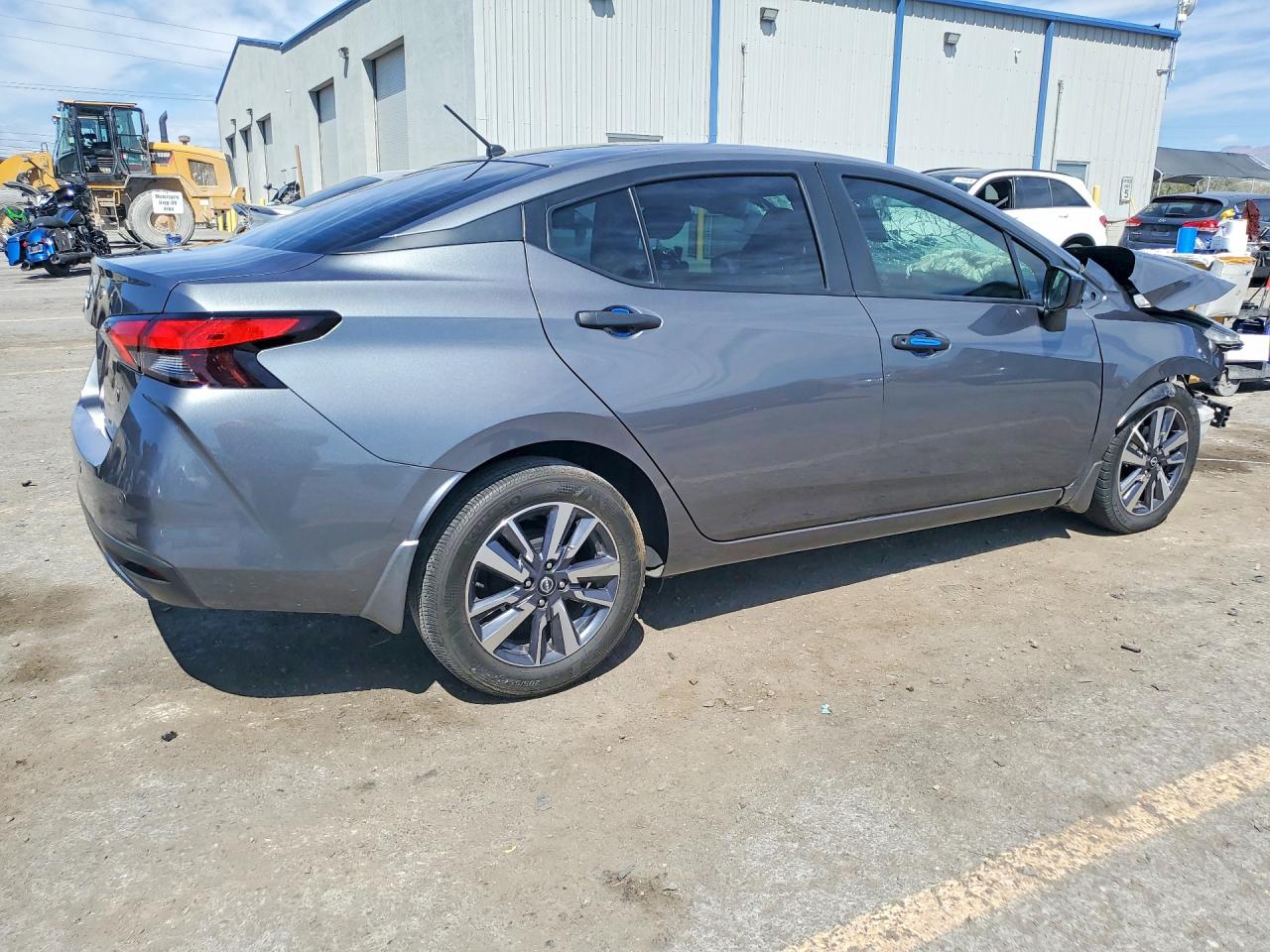 Nissan Versa S