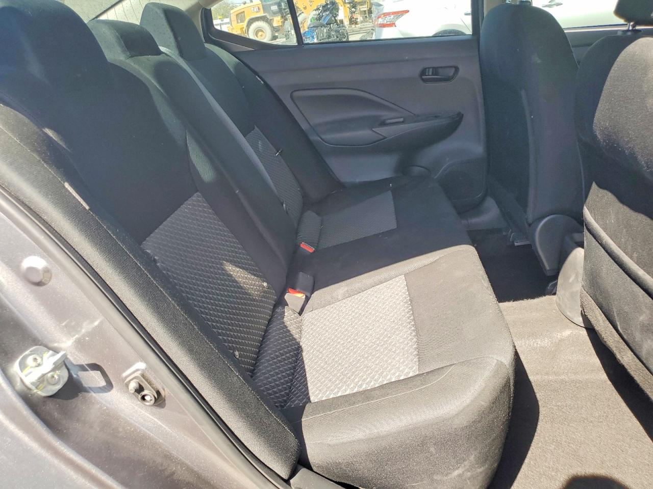 Nissan Versa S