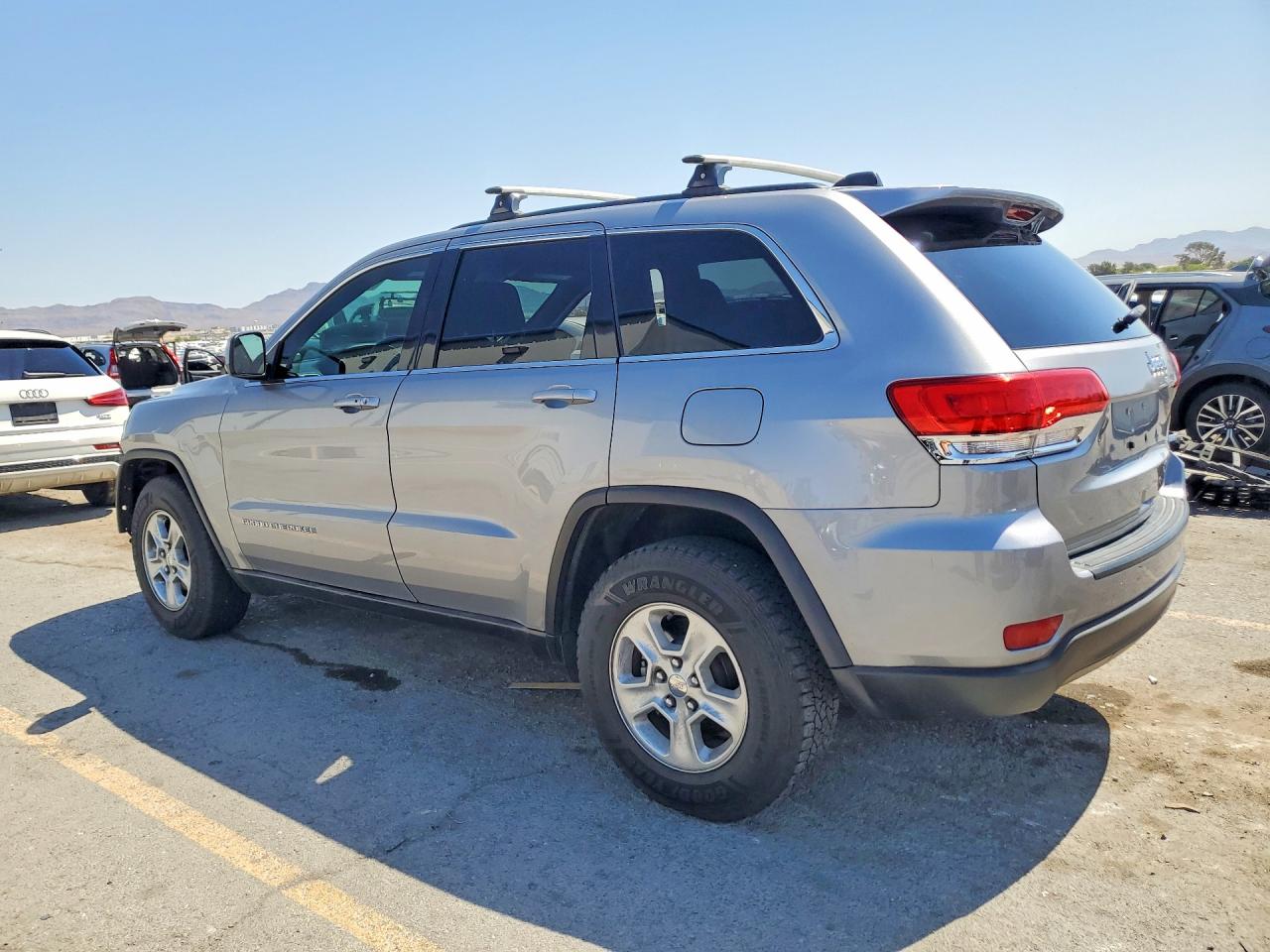 Jeep Grand Cherokee Laredo