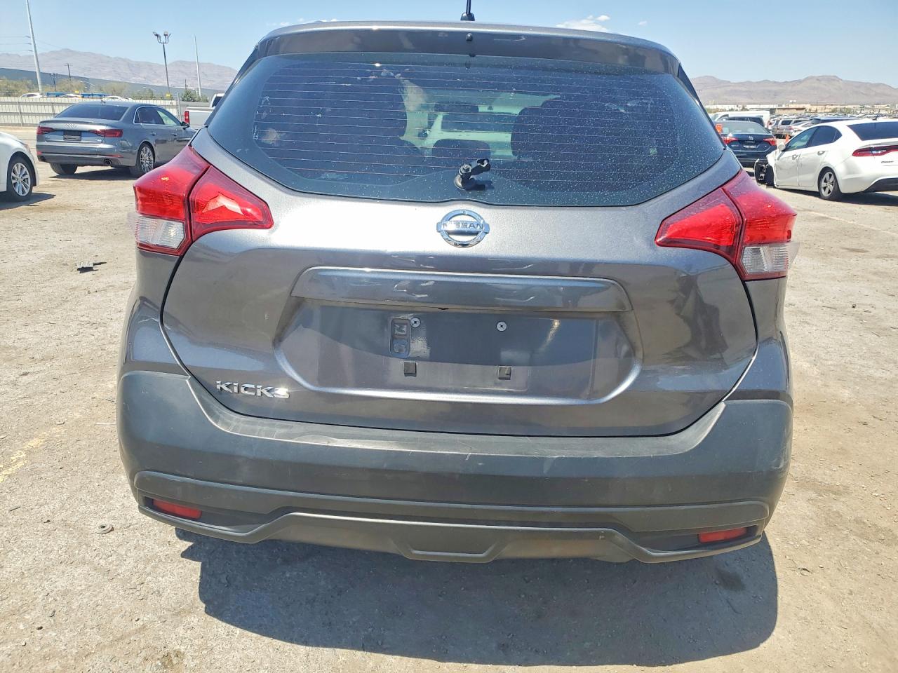 Nissan Kicks S