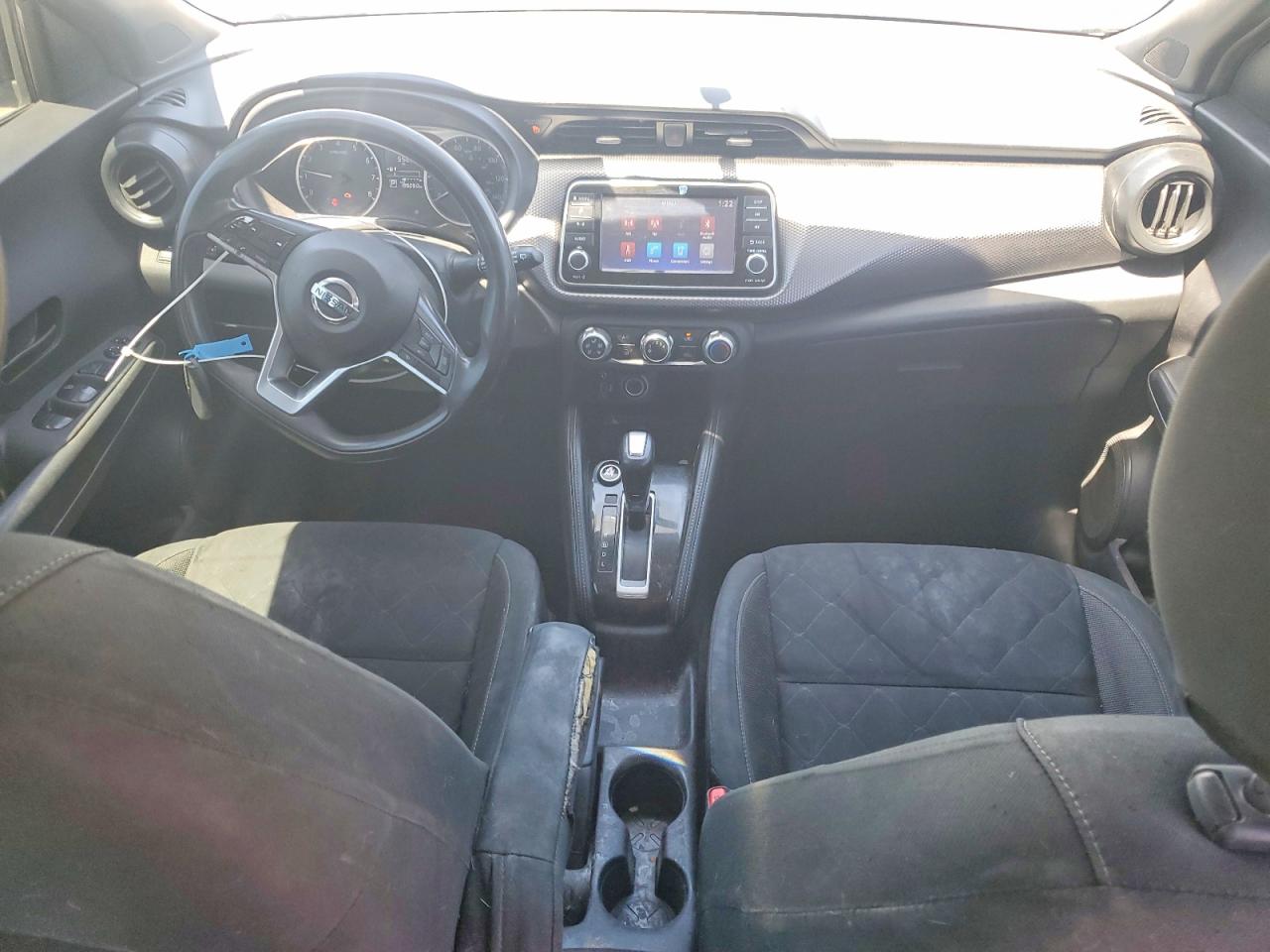 Nissan Kicks S