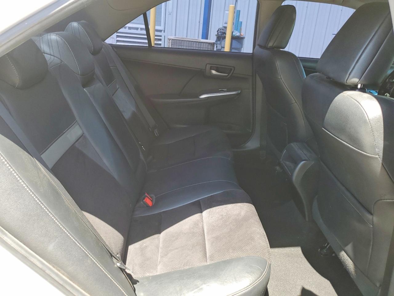 Toyota Camry Se V6