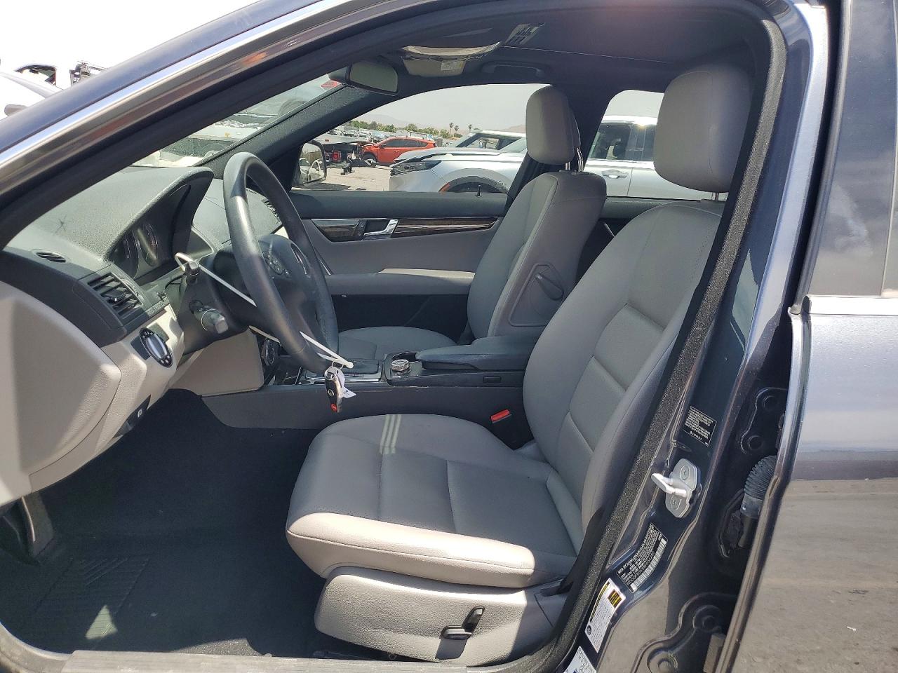 Mercedes-Benz C-Class 350