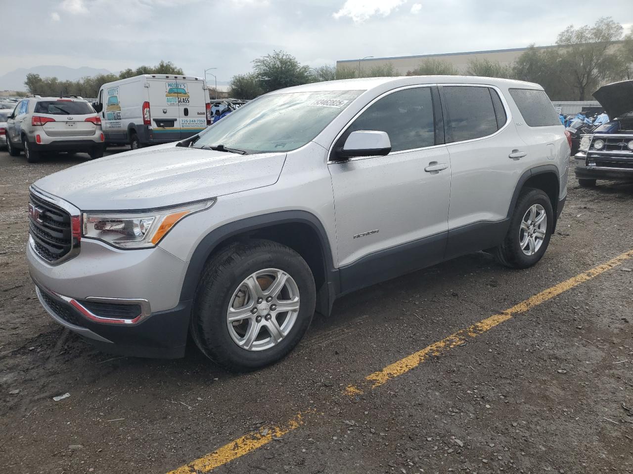 Salvage GMC Acadia Image